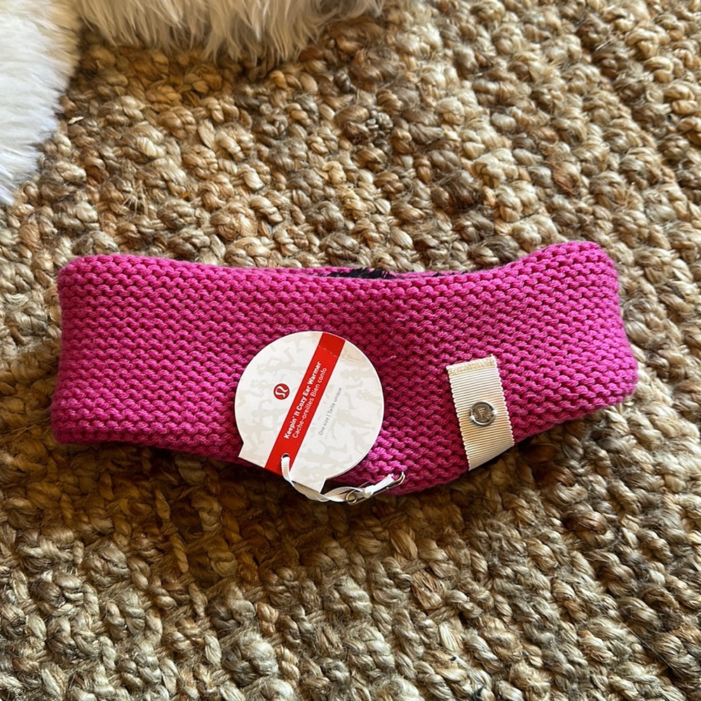 Lululemon keepin it cozy ear warmer